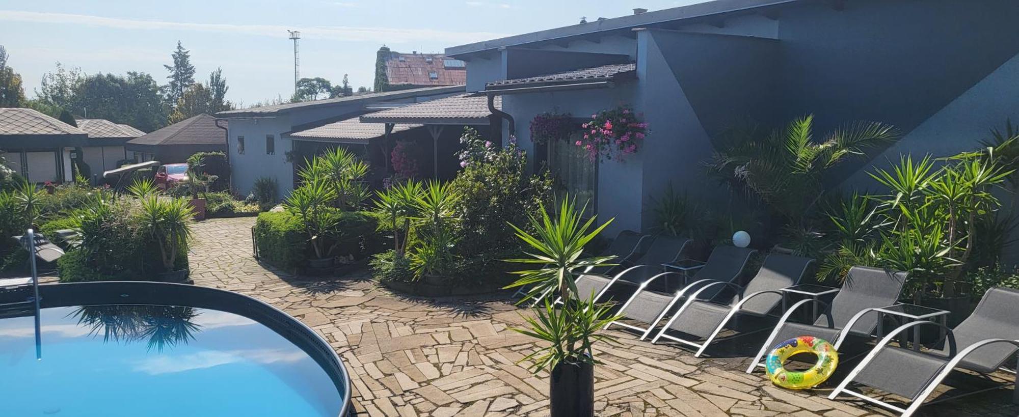 Areal Pauli Hotel Ceska Skalice Exterior photo
